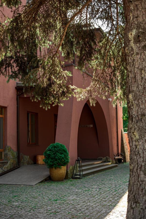 Kolobok Hotel Kniahynynok Exterior foto